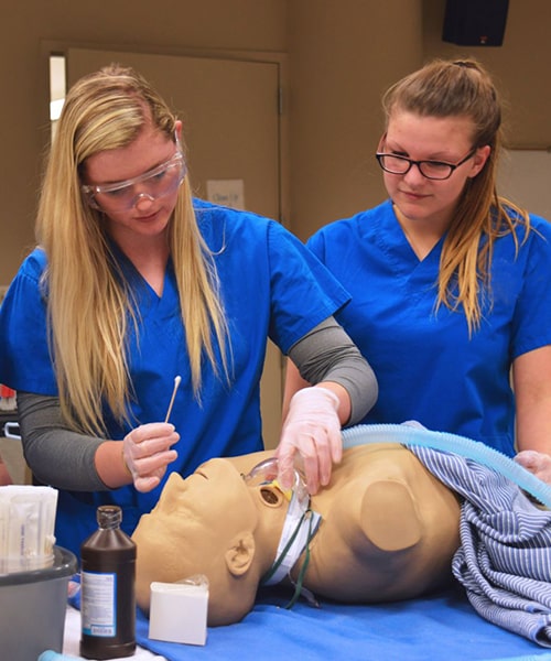 Simulations prepare Respiratory Therapy students.